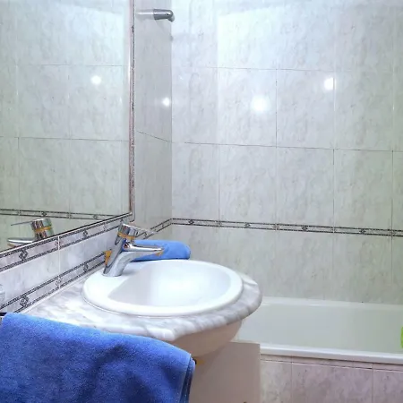 Holiday Porto Pi * يوريت دي مار