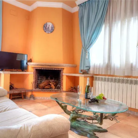 Holiday Porto Pi بيت للعطل *
