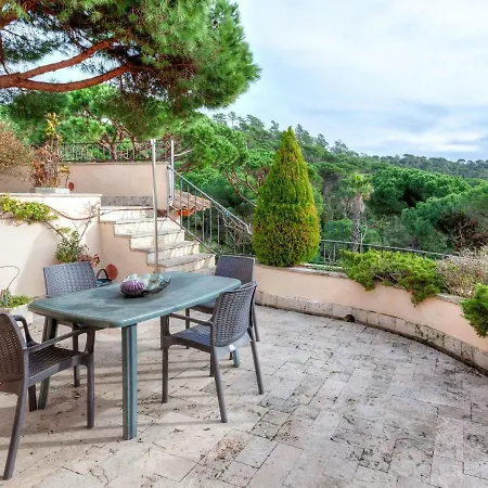Vakantiehuis Holiday Porto Pi Lloret de Mar